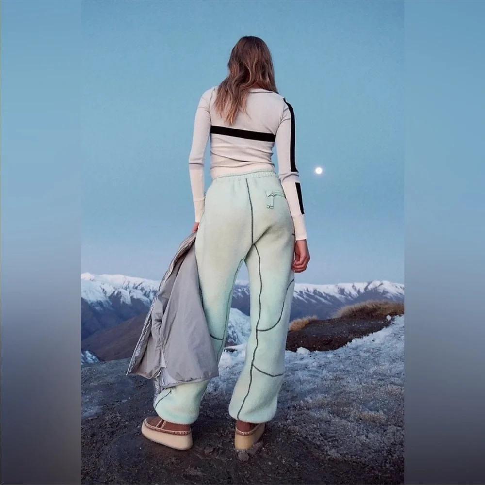 Free People Hit The Slopes Fleece Pants Size L NEW